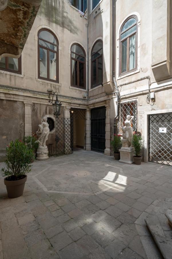 Venice Palace Tintoretto By Wonderful Italy Dış mekan fotoğraf